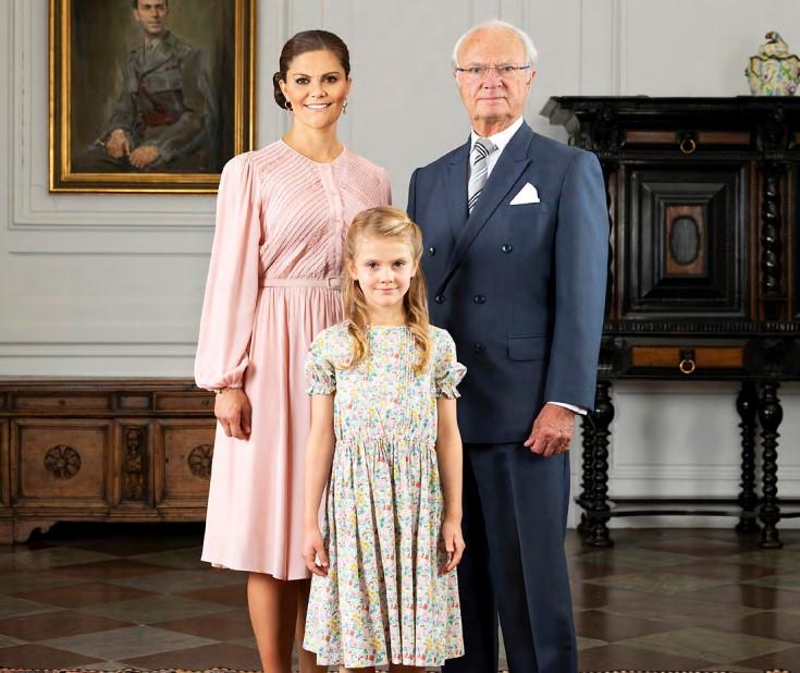 The king, the crown princess Victoria and princess Estelle